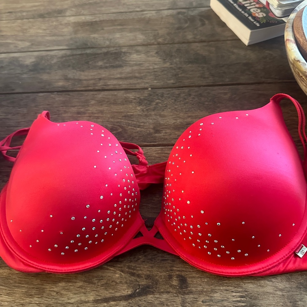 Victoria’s Secret very sexy, push-up bra with rhinestones